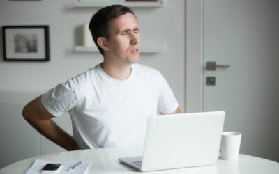 Ból pleców przy komputerze: Jak odzyskać swobodę ruchu i pracować bez bólu?